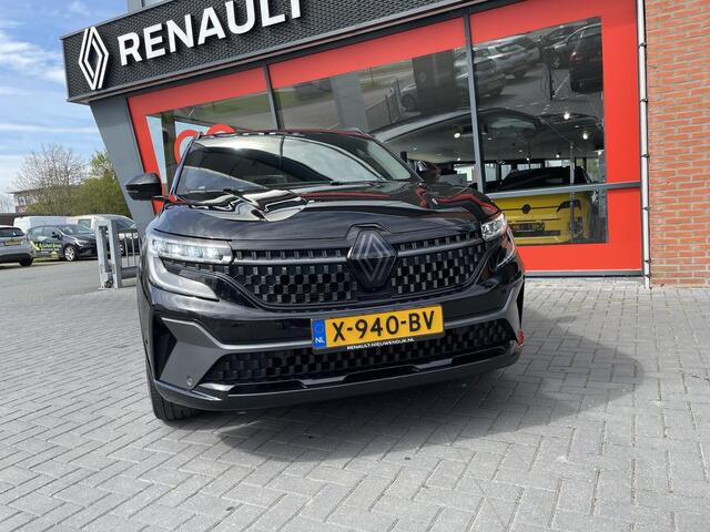 Renault ESPACE E-Tech full hybrid 200 esprit Alpine 7p. / 4 CONTROL / HARMAN EN KARDON / 360 CAMERA / DODEHOEKSENSOREN