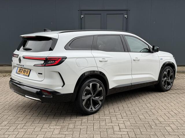 Renault ESPACE E-Tech full hybrid 200 esprit Alpine 7p. / Head-up display / 360° camera / stoelverwarming / adaptieve cruise control / keyless entry / elektrisch verstelbare stoelen / elektrische achterklep / draadloze oplader / LED koplampen / 20" velgen