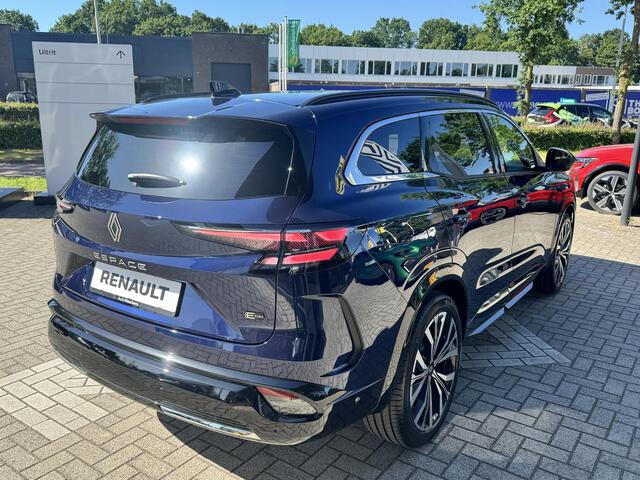 Renault ESPACE E-Tech full hybrid 200 iconic 7p. Renault Espace E-Tech Hybrid 200 iconic 7p. | Panorama dak | Uit voorraad leverbaar |