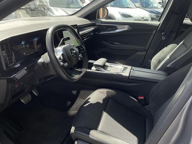 Renault ESPACE E-Tech full hybrid 200 Esprit Alpine 7p. | 4 CONTROL | PANORAMADAK | STOEL VERW. | STUUR VERW. | 360 CAMERA