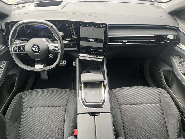 Renault ESPACE E-Tech full hybrid 200 esprit Alpine 5p. / Panoramadak / 360 Graden Camera / Elektrisch Verstelbare Bestuurdersstoel met Massage & Geheugen / Adaptief Cruise Control / Stoel- Stuur & Voorruitverwarming /