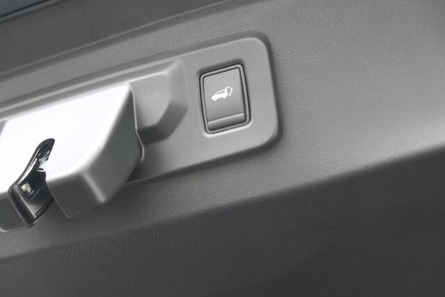 Renault ESPACE E-Tech Full Hybrid 200 Techno 7p. | NIEUW MODEL | Adaptieve Cruise Control | Elektronische Kofferklep | Pack Solid