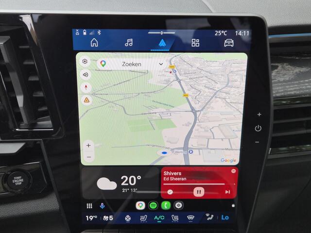 Renault ESPACE E-Tech full hybrid 200 iconic 7p. / Fabrieksgarantie tot 09-2027 / Panoramadak / Harman Kardon / Pack Advanced Drive / All season banden / Trekgewicht 1500 kg / Elektrische achterklep / Stuur- Stoel & Voorruit verwarming / Rondomzicht camera /
