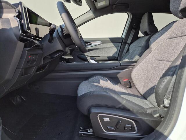 Renault ESPACE E-Tech full hybrid 200 techno 7p. / Fabrieksgarantie tot 10-2027 / All season banden / Trekgewicht 1500 kg / Elektrische achterklep / Achteruitrijcamera / Stuur- Stoel & Voorruitverwarming / Stoel met massage functie / Adaptief cruise control / Apple Carp