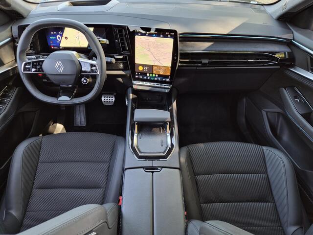 Renault ESPACE E-Tech full hybrid 200 esprit Alpine 7p. / Facelift / Fabrieksgarantie tot 09-2027 / All season banden / panoramadak var. transparantie / Trekgewicht 1500 kg / Rondomzicht camera / Elektrische achterklep / Head Up Display / Stuur- Stoel & Voorruit verwarming /