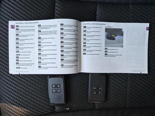 Renault ESPACE E-Tech full hybrid 200 esprit Alpine 7p. / Facelift / Fabrieksgarantie tot 09-2027 / All season banden / panoramadak var. transparantie / Trekgewicht 1500 kg / Rondomzicht camera / Elektrische achterklep / Head Up Display / Stuur- Stoel & Voorruit verwarming /
