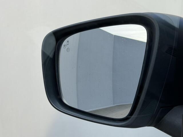 Renault EXPRESS 1.5 dCi 75 Comfort + / Camera / Navigatie via Apple Carplay & Android Auto / Stoelverwarming / Airco / Cruise Control / Parkeersensoren / DAB / LED /