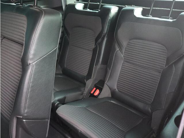 Renault GRAND SCENIC MPV Intens 1.3 TCe 140pk | 7-PERSOONS | AIRCO | NAVI | TREKHAAK | CAMERA | CLIMA |