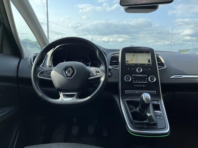 Renault GRAND SCENIC 1.3 TCe 141 PK / Intens 7-persoons / Apple Carplay - Android Auto / PDC V+A / Keyless / 20'' LMV / 2e Pinksterdag Open 09.00 - 17.00 uur
