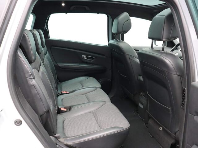 Renault GRAND SCENIC 140pk TCe Techno 7p. | Panoramadak | 7 Persoons | 1500kg geremd | Achteruitrijcamera |