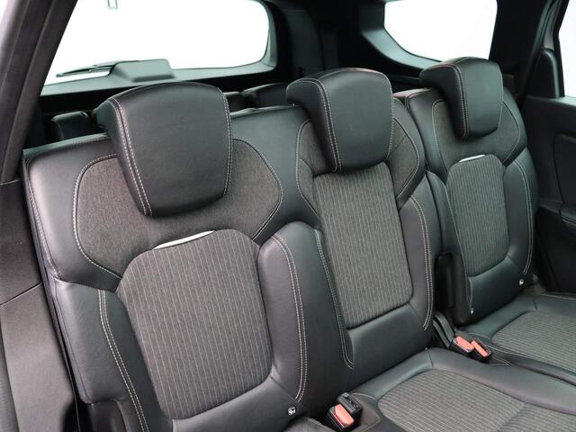 Renault GRAND SCENIC 140pk TCe Techno 7p. | Panoramadak | 7 Persoons | 1500kg geremd | Achteruitrijcamera |