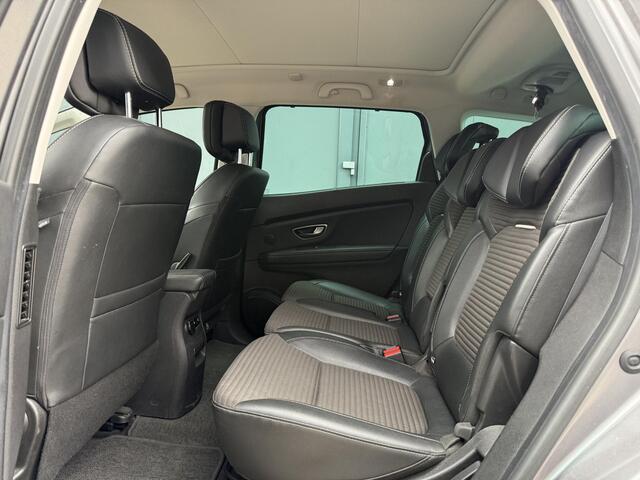 Renault GRAND SCENIC 1.3 TCe Bose 7p. / Trekhaak (1850 KG trekgewicht) / Panoramadak / Head Up Display / Cruise Control / Apple Carplay / Navigatie / Achteruitrijcamera / Dode Hoek Detectie