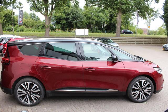Renault GRAND SCENIC 160 EDC Initiale Paris