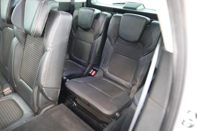 Renault GRAND SCENIC 1.2 TCe Bose 7p. | Stoelmassage | Trekhaak | Camera