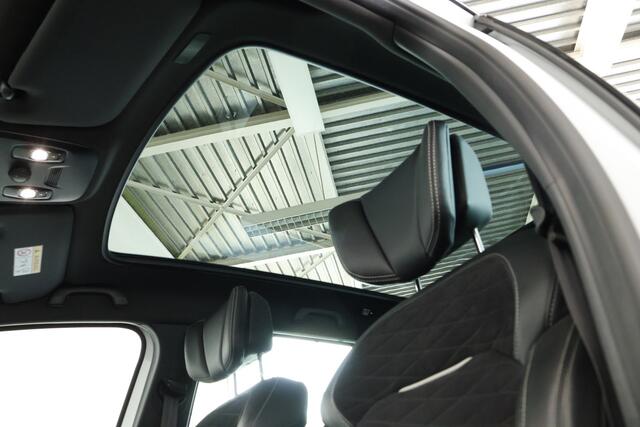 Renault GRAND SCENIC 1.3 TCe Black Edition / Panorama / BOSE / HUD / ACC / CarPlay