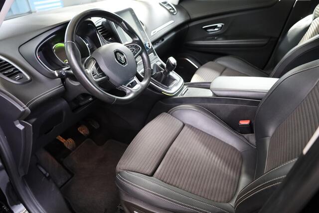 Renault GRAND SCENIC 1.2 TCe Bose 7p. TREKHAAK CARPLAY PANO HALF-LEER NAVI CRUISE CLIMA DAB 2XPDC 20''LMV