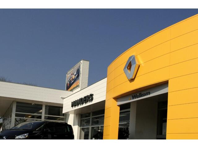 Renault GRAND SCENIC BOSE 1.3 TCe 140 EDC/AUTO, PANORAMA DAK/ HEAD-UP DISPLAY/ PARK ASSIST V+A INCL. CAMERA/ DAKRAILS SATIJN/ 4SEIZOENSBANDEN/ ETC.. 1800KG TREKGEWICHT! 1e EIGENAAR EN DEALER ONDERHOUDEN!