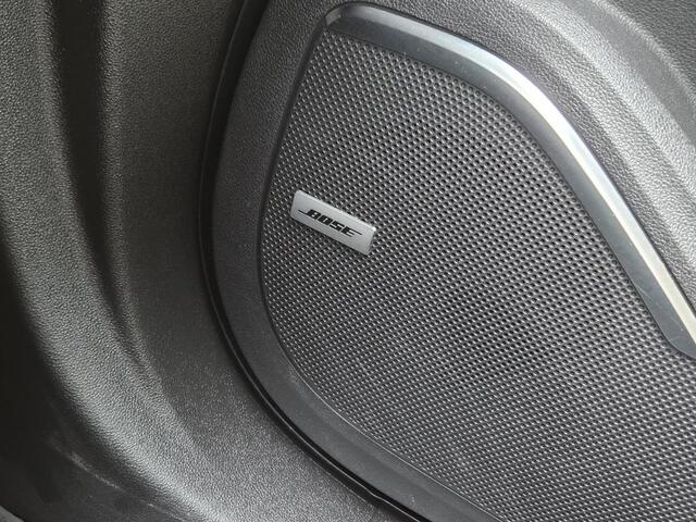 Renault GRAND SCENIC 1.3 TCe Intens 160 PK Automaat / 1e Eigenaar / Dealer Onderhouden / Lederen Bekleding met Elektrische Stoelen / Adaptief Cruise Control / Head Up Display / Bose Audio / Stoelverwarming / Dode Hoek Detectie / Achteruitrijcamera / Z.G.A.N. WINTERSET LM 7 /