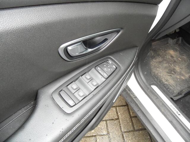 Renault GRAND SCENIC 1.3 TCe Bose Automaat