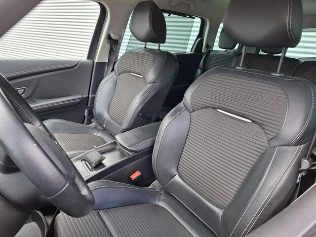 Renault GRAND SCENIC 1.2 TCe Intens 7p. | Nieuw Binnen! | Rijklaar | Trekhaak | Cruise