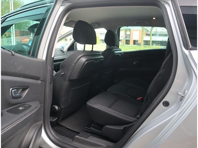 Renault GRAND SCENIC 1.3 TCe Intens 7p. Navi / Camera / Pdc / Elekramen / Handgesch 7 zitplaatsen / Instap klaar / 2 jaar apk /