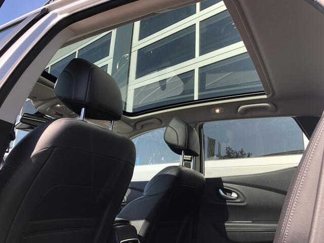 Renault KADJAR 1.3 TCe 140 EDC Black Edition