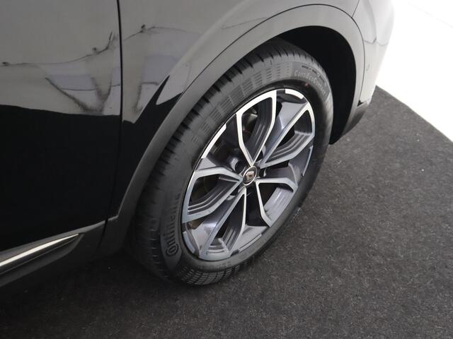 Renault KADJAR 1.3 TCe 160 PK Intens | Trekhaak | Navigatie | Climate Control | Cruise Control | Parkeersensoren Voor + Achter | Lichtmetalen Velgen | Licht en Regensensor