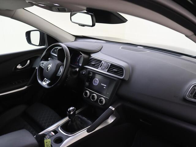 Renault KADJAR 1.3 TCe 160 PK Intens | Trekhaak | Navigatie | Climate Control | Cruise Control | Parkeersensoren Voor + Achter | Lichtmetalen Velgen | Licht en Regensensor
