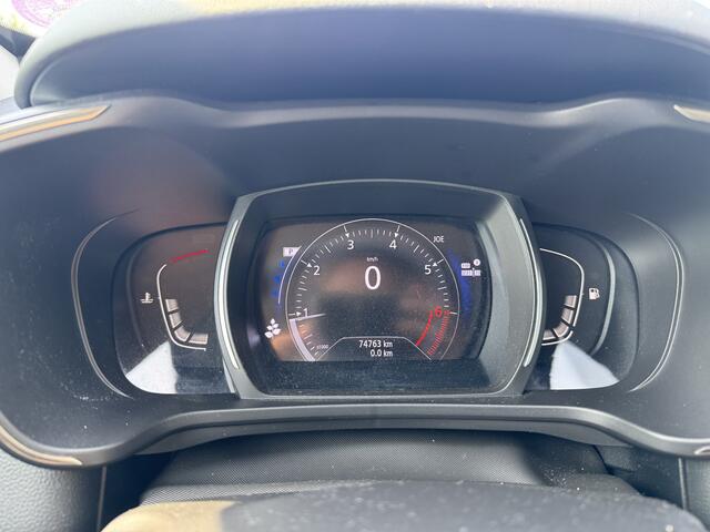 Renault KADJAR 1.3 TCe 160 PK Intens / Dealer onderhouden / Automaat / Trekhaak / PDC V+A / Keyless / LMV