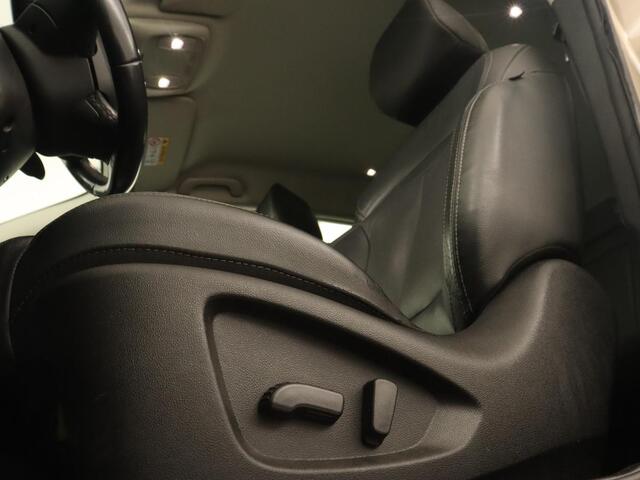 Renault KADJAR 1.2 TCe Bose | Stoelverwarming | Leder | Camera | Carplay | Navigatie | Keyless | Full LED | 19'' | BOSE Sound | Getint glas