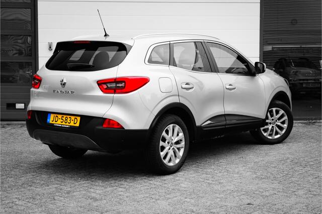 Renault KADJAR 1.2 TCe 130 PK Intens | Semi-elektrische Trekhaak | Camera achter | 4 seizoenbanden | ECC | | incl. Bovag rijklaarpakket met 12 maanden garantie |