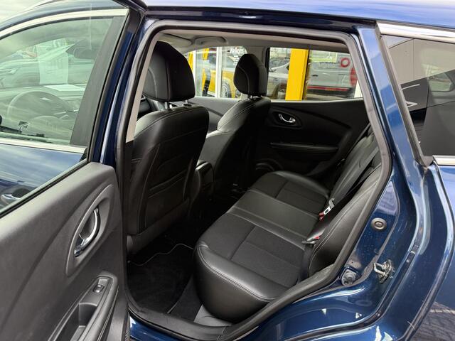 Renault KADJAR 1.5 dCi Intens | NAP | Trekhaak | 100% dlr onderhouden | Navigatie | DAB | Climate Control | Parkeersensoren | Cruise Control | Lichtmetaal |