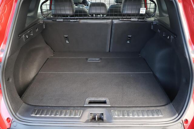 Renault KADJAR 1.2 TCe Bose 131PK Trekhaak Panoramadak Lederen Bekleding 19 inch LMV Navigatie Clima Cruise Parkeersensor