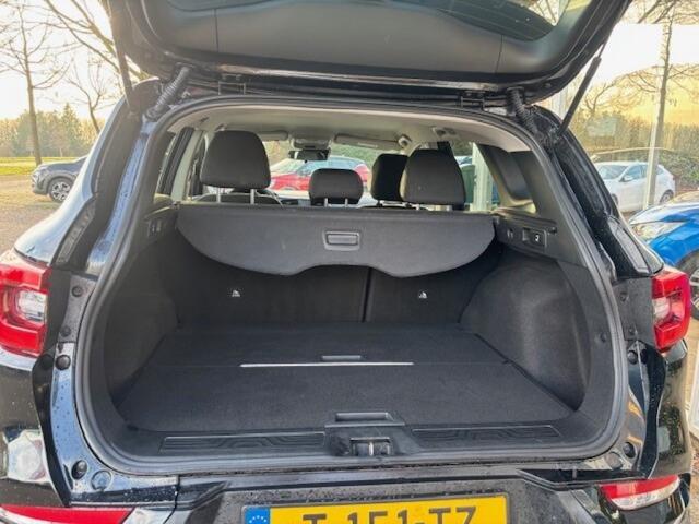 Renault KADJAR 1.3 TCe Equilibre, Clima, DAB, Navi, Carplay, Camera