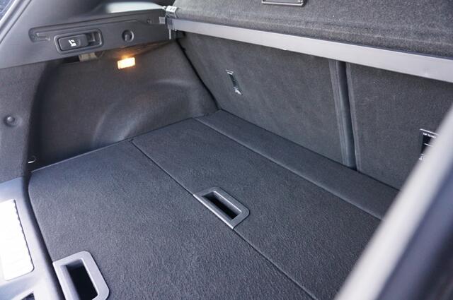 Renault KADJAR 1.2 TCe Bose LUXE | TREKHAAK | ALL - SEASONS | 19" LMV