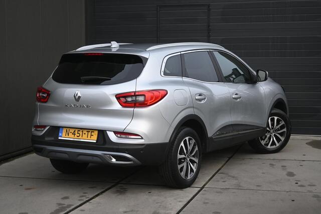 Renault KADJAR TCe 140 Intens | WEGKLAPBARE TREKHAAK | NAVI | CAMERA | CRUISE CONTROL | CLIMATE CONTROL | PDC | LMV