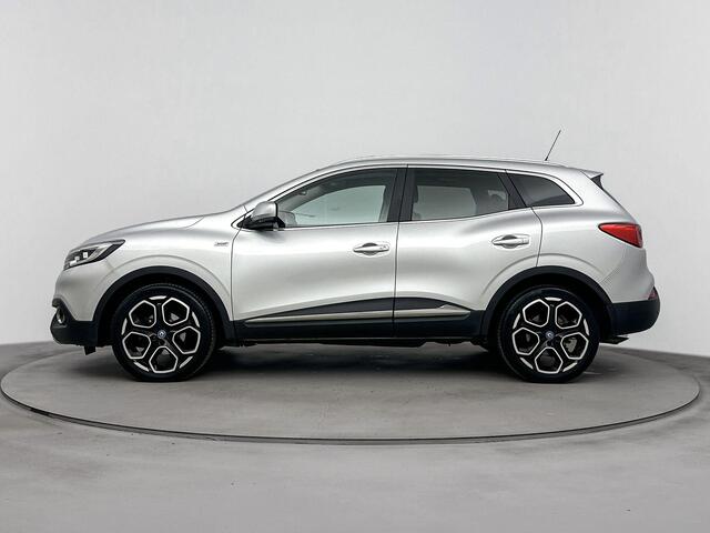 Renault KADJAR 1.2 TCe Bose | Airco | Achteruitrijcamera | Cruise Control | Glazen Panoramadak | Half-Leder | Stoelverwarming | Trekhaak |