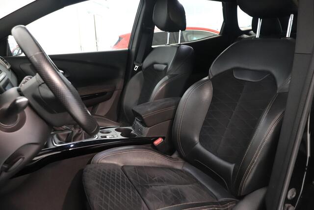 Renault KADJAR 1.3 TCe Black Edition | Camera | Climate control | Trekhaak | 19" lichtmetaal | Navigatie | AppleCarplay AndroidAuto | LED verlichting | Stoelverwarming |