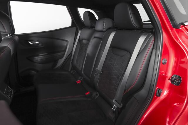 Renault KADJAR 1.3 TCe 160 PK Black Edition - Automaat Orig. NL | Cruise | PDC | Camera | NAV + App. Connect | Stoelverw. | ECC | Bose | Trekhaak | LM 19" |