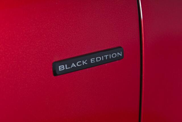 Renault KADJAR 1.3 TCe 160 PK Black Edition - Automaat Orig. NL | Cruise | PDC | Camera | NAV + App. Connect | Stoelverw. | ECC | Bose | Trekhaak | LM 19" |