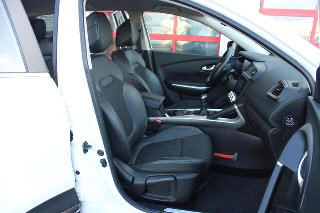 Renault KADJAR 1.3 TCe Techno Navi/Camera Incl Garantie!!
