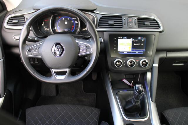 Renault KADJAR 1.3 TCe Intens | Adaptieve cruise control | Stoelverwarming | Trekhaak | Achteruitrij camera