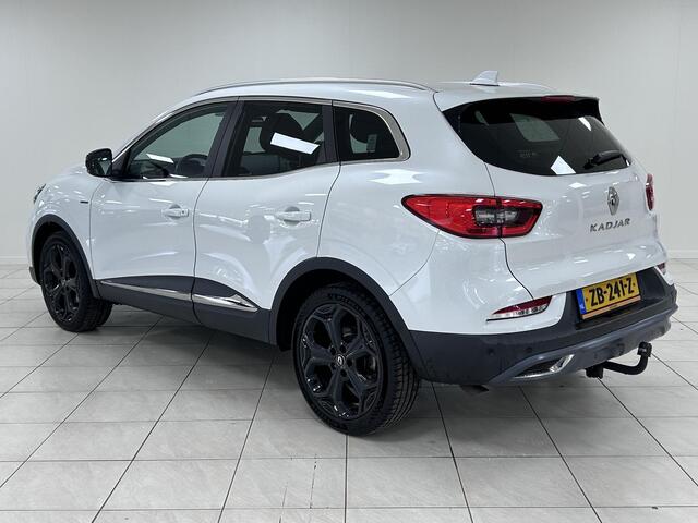 Renault KADJAR 1.3 TCe Black Edition TREKAAHK | NAVIGATIE | BOSE | ACHTERUITRIJCAMERA | PARKEERSENSOREN VOOR-EN ACHTER