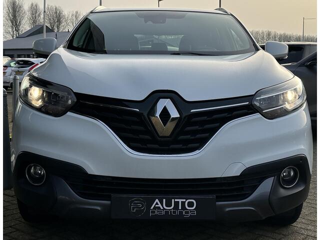 Renault KADJAR 1.2 TCe Intens 131PK | ZEER NETTE STAAT | NL AUTO | Trekhaak | Onderhoudshistorie | Parkeersensoren Voor en Achter | Navigatie | 2 Sleutels |