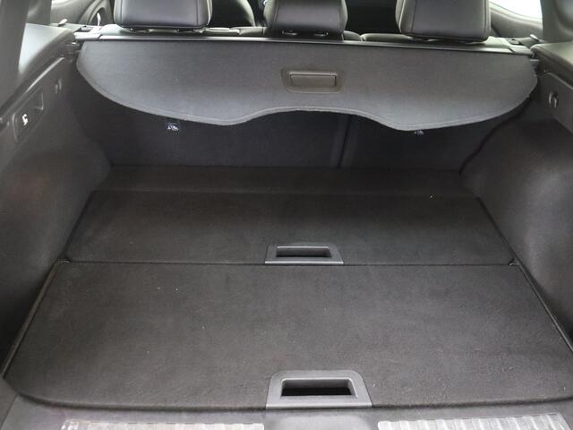 Renault KADJAR 1.2 TCe Bose I AUTOMAAT I NAVIGATIE I ACHTERUITRIJCAMERA I PARKEERSENSOREN ACHTER IU