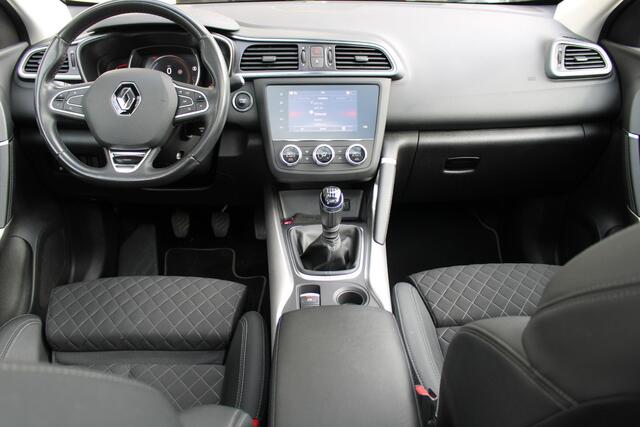 Renault KADJAR 1.3 TCe Intens | Trekhaak | Achteruitrijcamera | Dodehoekdetectie | Panorama dak | Android auto / Apple Carplay