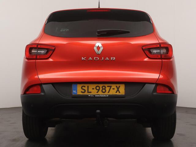 Renault KADJAR 1.2 TCe Limited - Navigatie - Climate Controle - Trekhaak - Parkeersens V+A