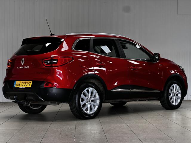 Renault KADJAR 1.2 TCe Intens/ Trekhaak/ Camera/ Apple + Android/ Lane-Assist./ 17'' LMV/ DAB+/ PDC V+A/ Extra getint glas/ Dode-Hoek DET./ Navi/ Clima/ Cruise/ Bluetooth/ Multi. LEDER. Stuur/ Mistl./ Chroom/ Dakrails.