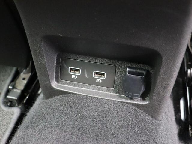 Renault KADJAR TCe 140pk Techno | Trekhaak | 1500kg geremd | Achteruitrijcamera |