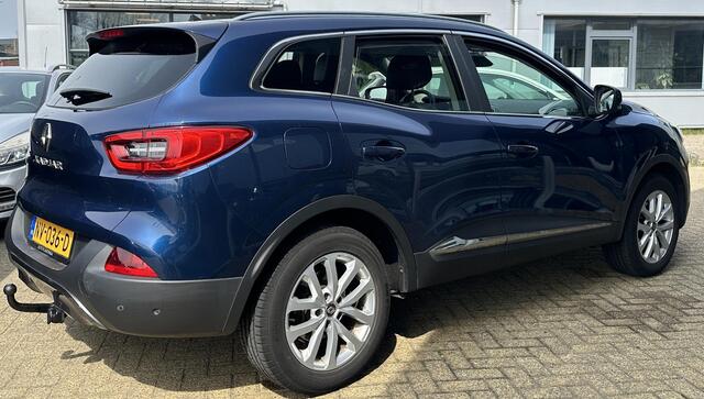 Renault KADJAR 1.2 TCe Intens 131PK | NL AUTO | Achteruitrijcamera | Trekhaak | Dodehoekdetectie | 2 Sleutels |